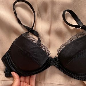 AGENT PROVOCATEUR BRA- SIZE 32 B